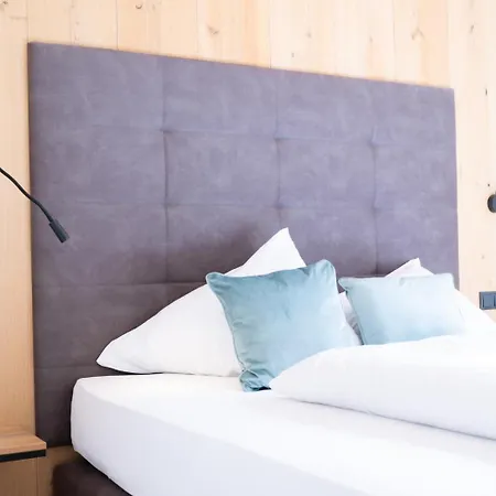 Haus Fontanas By Emju - *